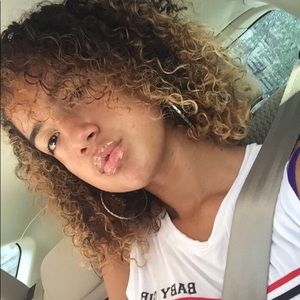 Meet your Posher, Madison